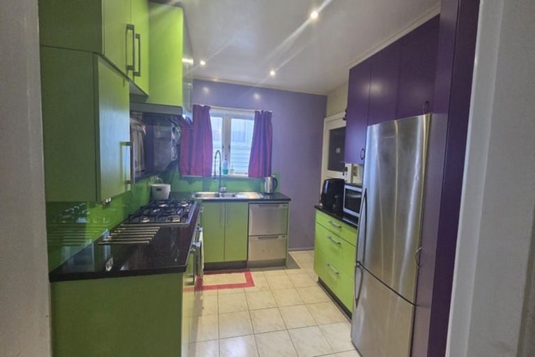 Photo of property in 15 Brains Road, Kelston, Auckland, 0602