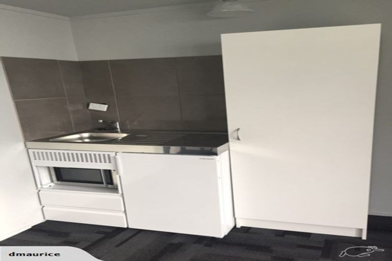 Photo of property in 9 Kambalda Street, Mangere Bridge, Auckland, 2022