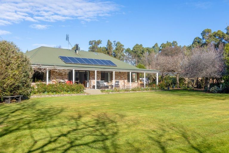 Photo of property in 2 Terrace Road, Leithfield, Amberley, 7481