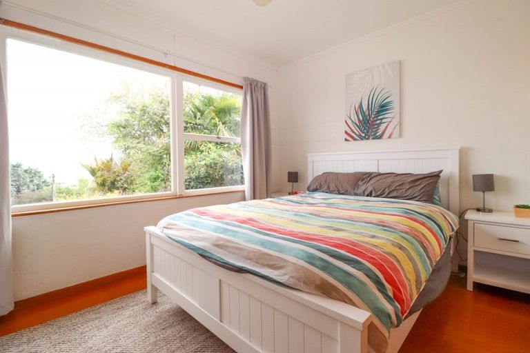 Photo of property in 20 Adams Road, Thornton Bay, Thames, 3575