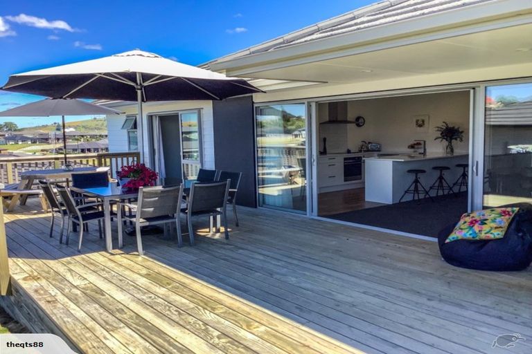 Photo of property in 38 Raithburn Terrace, Pokeno, 2402