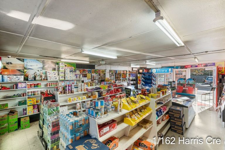 Photo of property in 2/162 Harris Crescent, Papanui, Christchurch, 8053