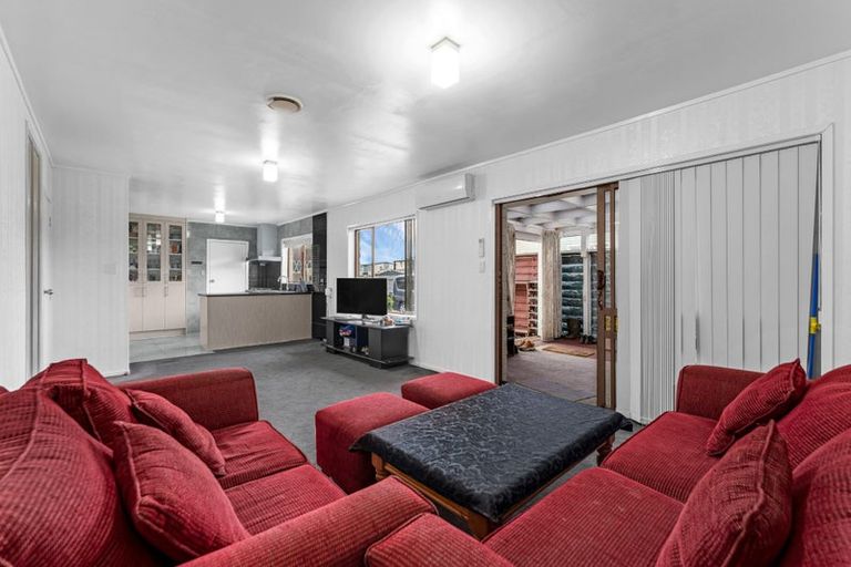 Photo of property in 2/126 Great South Road, Manurewa, Auckland, 2102