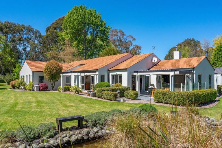 Photo of property in 66 Gillespie Place, Acacia Bay, Taupo, 3385