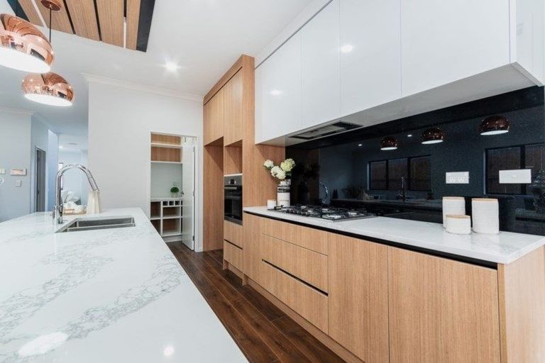 Photo of property in 42 Tinaku Road, Flat Bush, Auckland, 2019