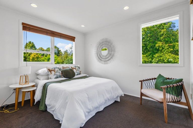 Photo of property in 10 Emily Lane, Greenhithe, Auckland, 0632