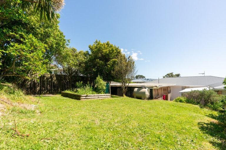 Photo of property in 47 Bracken Road, Paparangi, Wellington, 6037