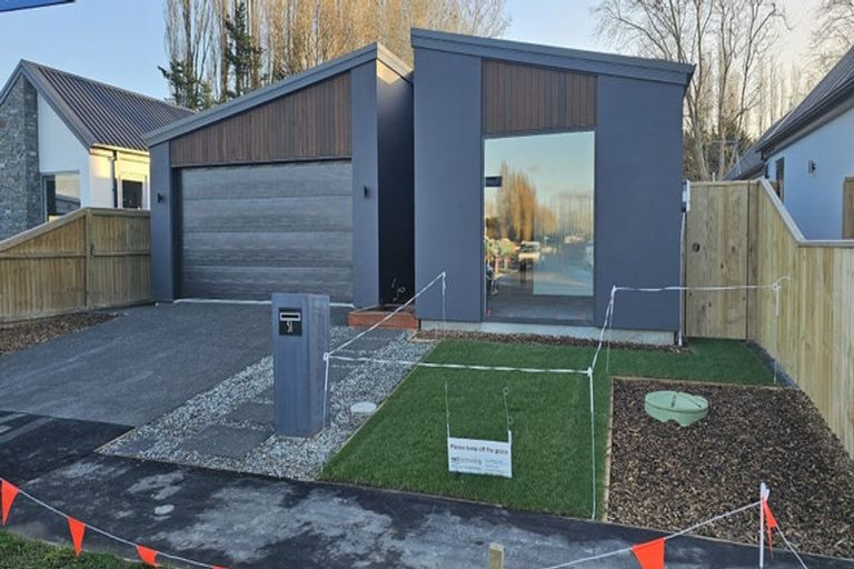 Photo of property in 51 Tulett Park Drive, Casebrook, Christchurch, 8051