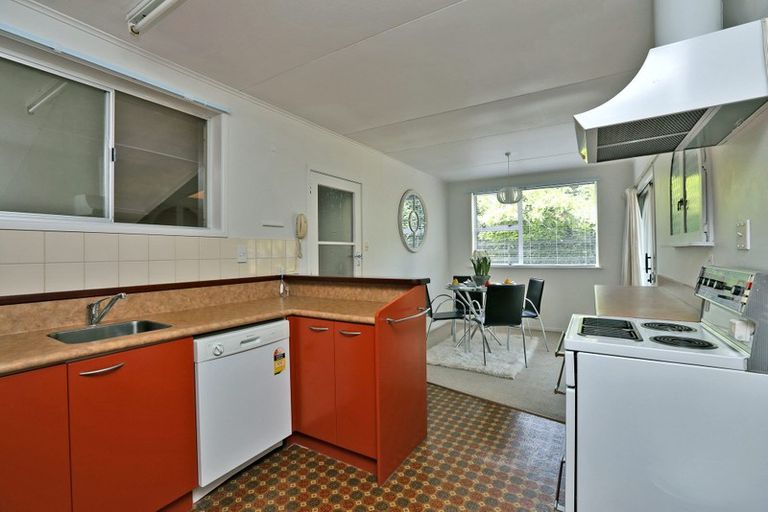 Photo of property in 2/34 Te Aute Road, Havelock North, 4130