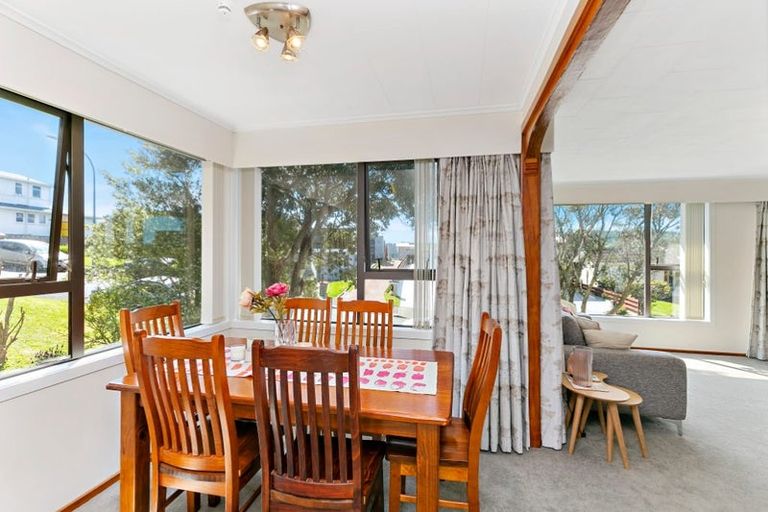 Photo of property in 12 Breton Grove, Kingston, Wellington, 6021