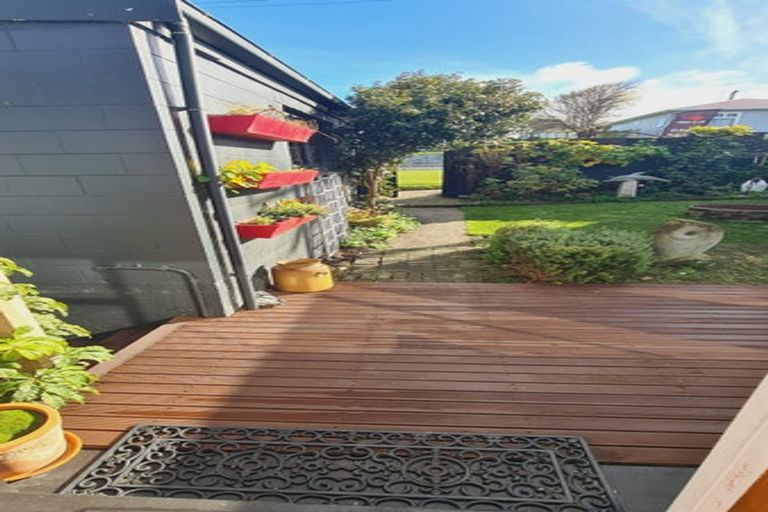 Photo of property in 23 Osborne Street, Riverton/aparima, Riverton, 9822
