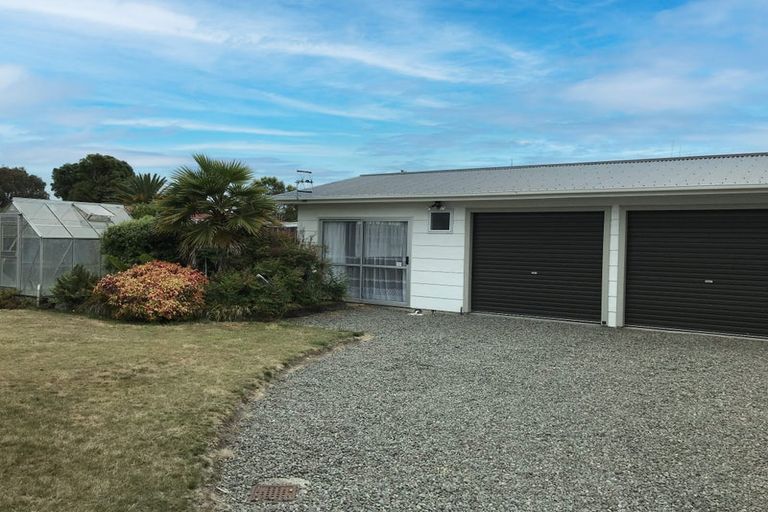 Photo of property in 6 Chester Crescent, West End, Palmerston North, 4410