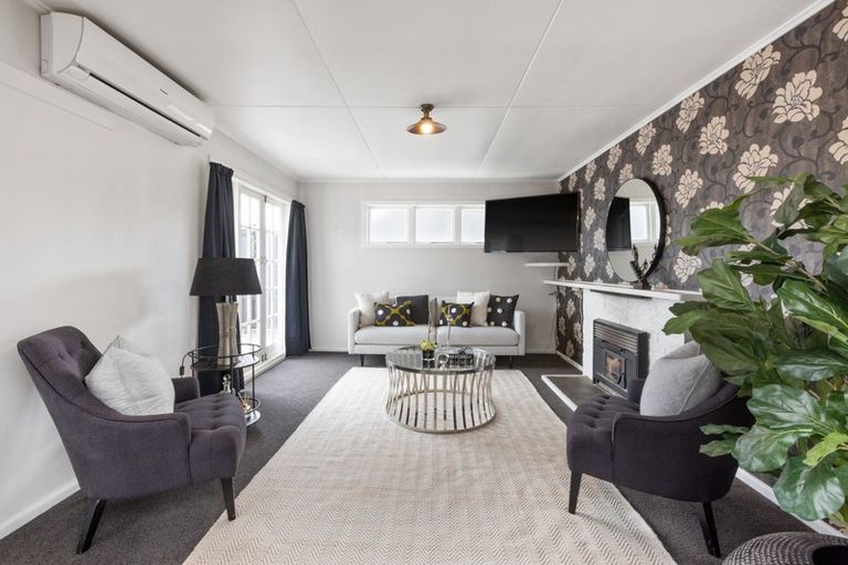 Photo of property in 19 Shrimpton Road, Haumoana, 4102