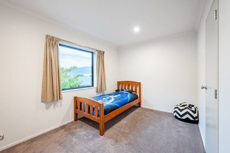 Photo of property in 19 Allenby Place, Wanaka, 9305