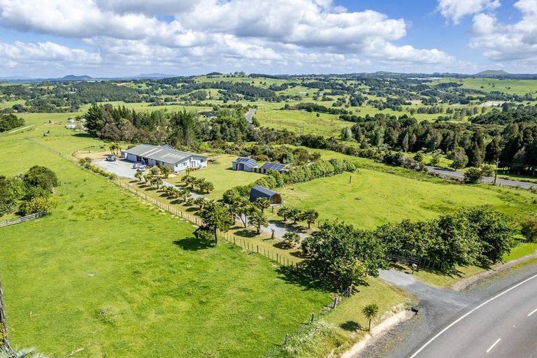 Photo of property in 10 Montrose Road, Kerikeri, 0293