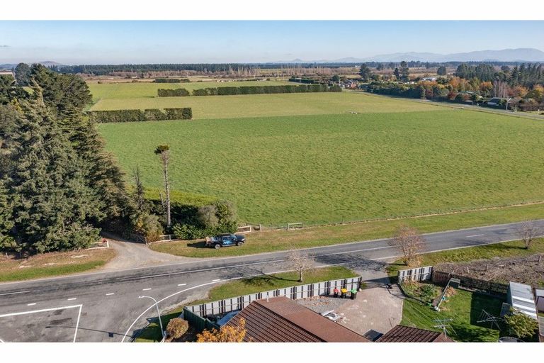 Photo of property in 10 Matai Place, Oxford, 7430