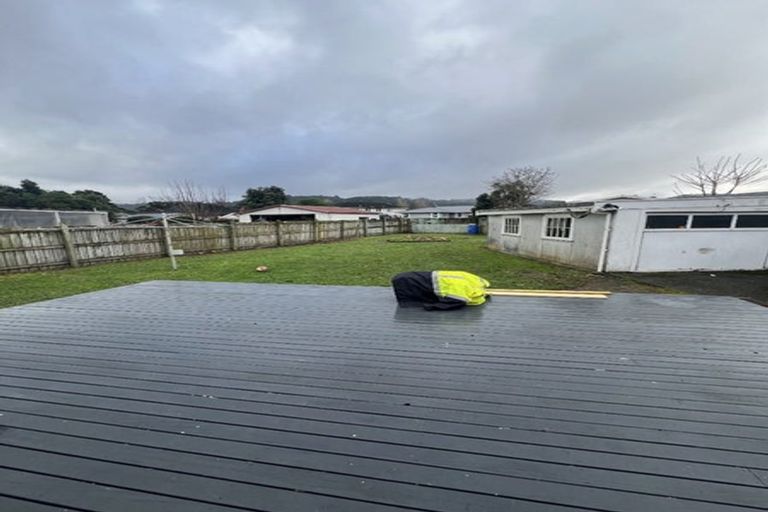 Photo of property in 5 Waldie Grove, Avalon, Lower Hutt, 5011