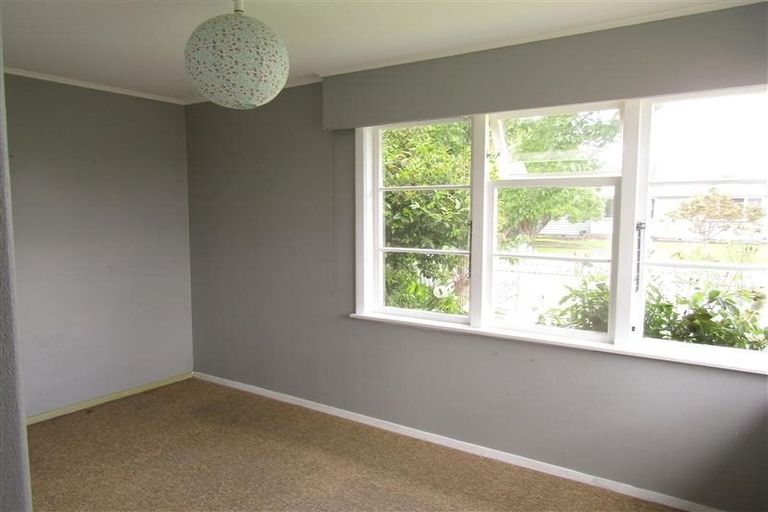 Photo of property in 39 Kiwi Street, Heretaunga, Upper Hutt, 5018