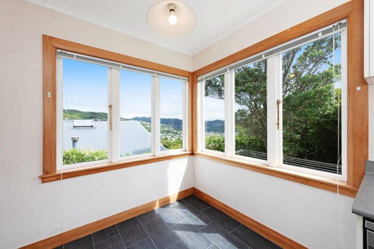Photo of property in 132 Messines Road, Karori, Wellington, 6012