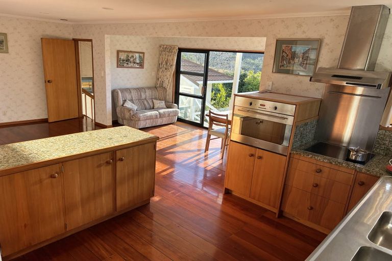 Photo of property in 4 Rae Road, Campbells Bay, Auckland, 0620