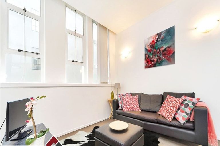 Photo of property in Guardian Apartments, 324/105 Queen Street, Auckland Central, Auckland, 1010