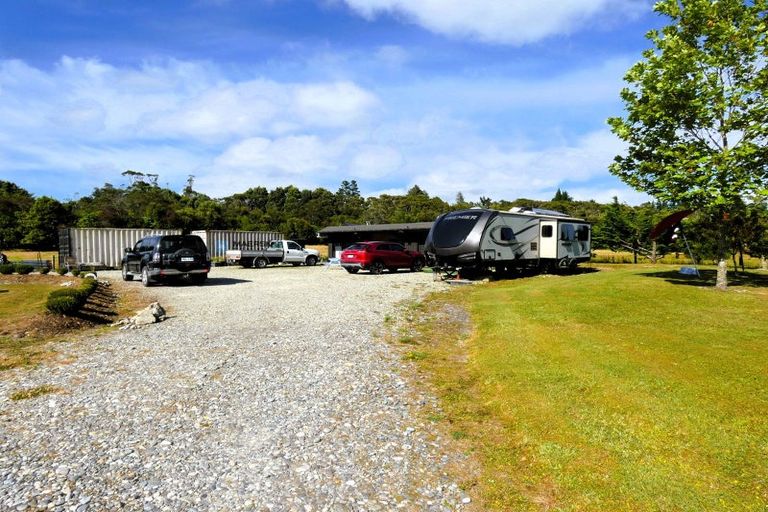 Photo of property in 71d Alma Road, Westport, 7892