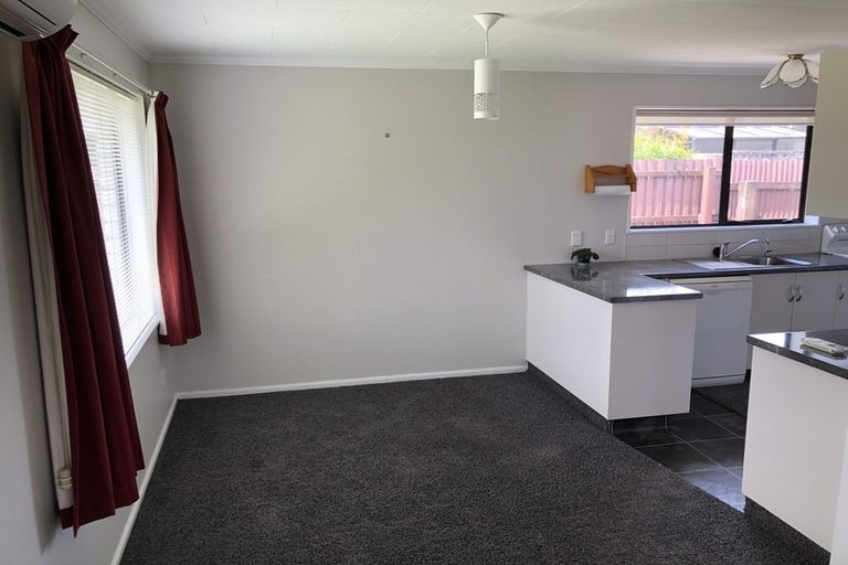 Photo of property in 5a Massey Street, Westown, New Plymouth, 4310