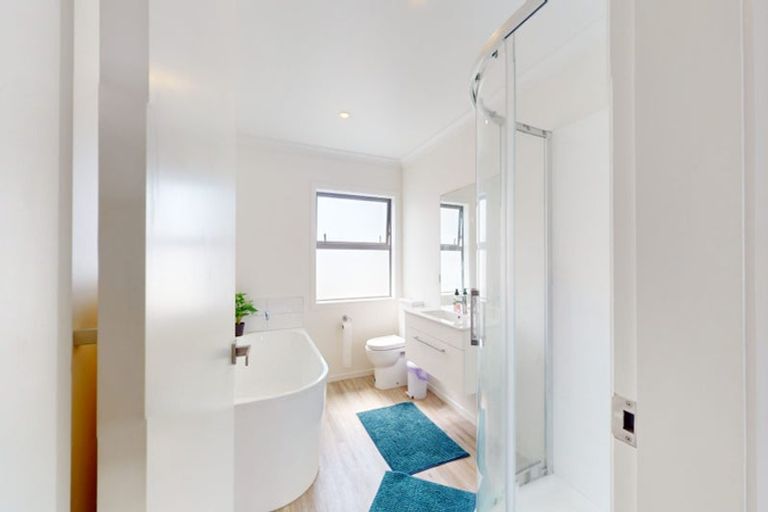 Photo of property in 9 Karearea Avenue, Kenepuru, Porirua, 5022