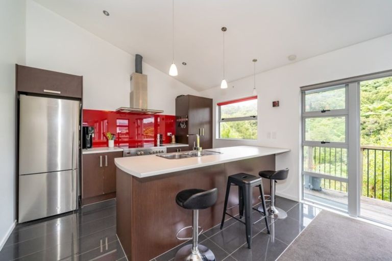 Photo of property in 20 Cosgrove Rise, Riverstone Terraces, Upper Hutt, 5018