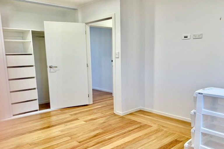 Photo of property in 29 Sylvan Crescent, Te Atatu South, Auckland, 0610