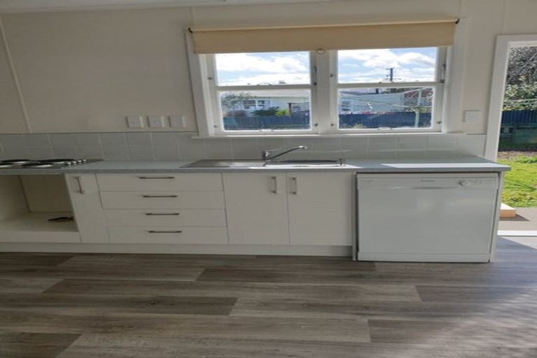 Photo of property in 1 Alice Place, Levin, 5510