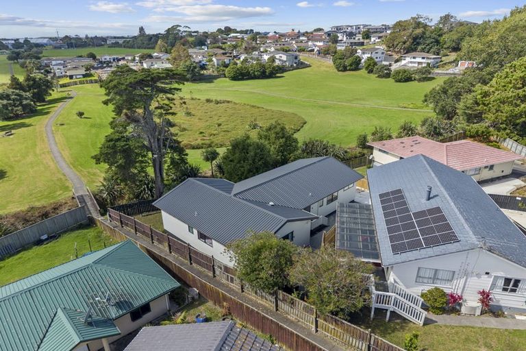 Photo of property in 2/72 Alabaster Drive, Papatoetoe, Auckland, 2025