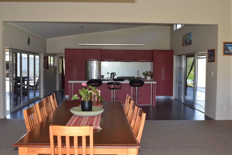 Photo of property in 177 Te Mahoe Road, Mokau, 4376