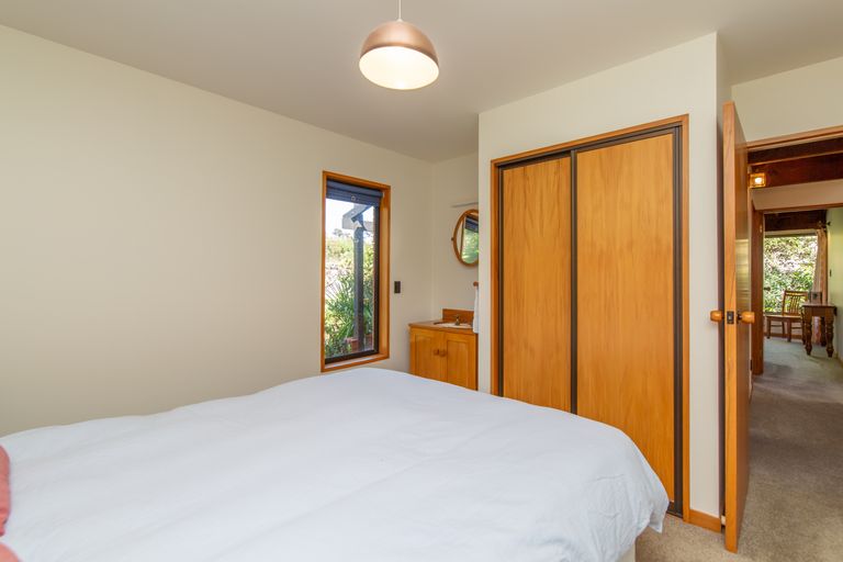 Photo of property in 6 Julius Place, Akaroa, 7520