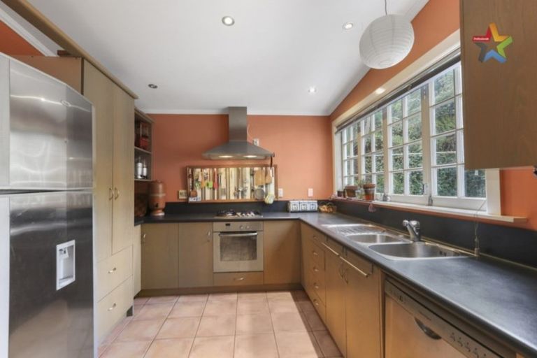 Photo of property in 30 Waitohu Road, York Bay, Lower Hutt, 5013