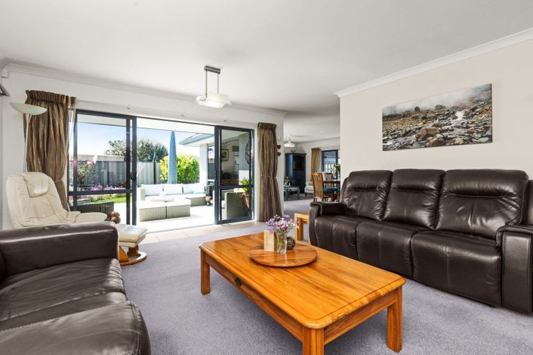 Photo of property in 21 Pinotage Drive, Greenmeadows, Napier, 4112