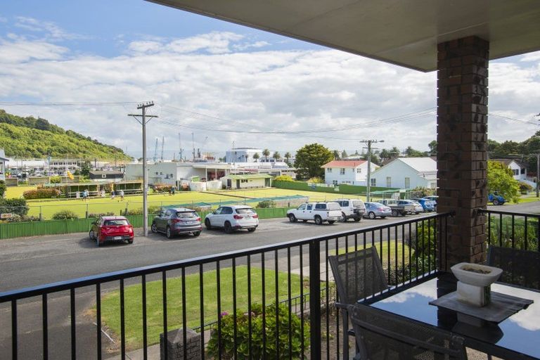 Photo of property in 16 Rawiri Street, Kaiti, Gisborne, 4010
