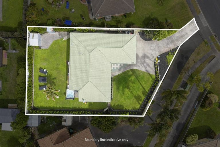 Photo of property in 22 Lakeside Drive, Orewa, 0931