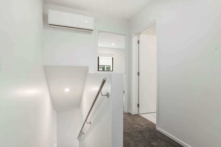 Photo of property in 7/10 Wilsher Crescent, Henderson, Auckland, 0612
