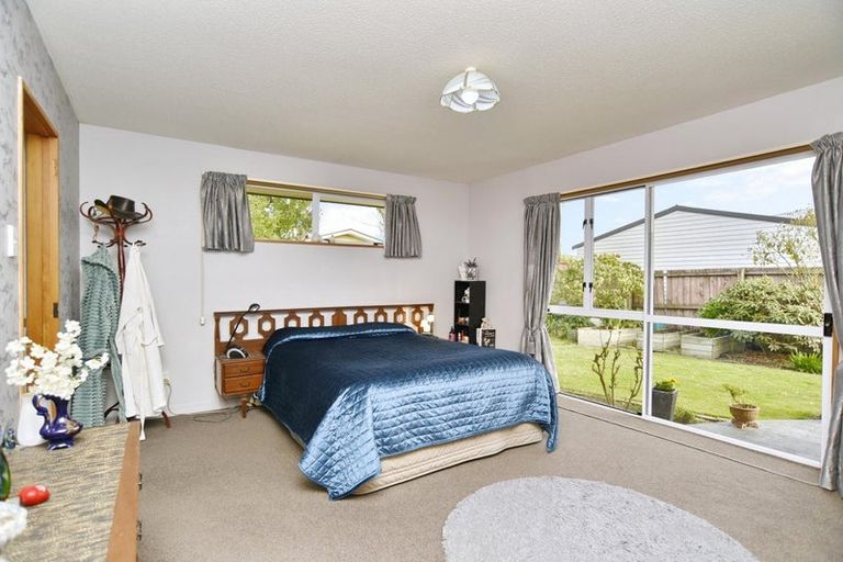 Photo of property in 2/66 Dunedin Street, Redwood, Christchurch, 8051