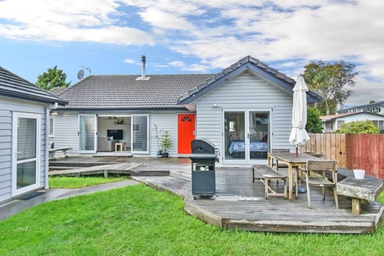Photo of property in 6 Alpha Street, Papakura, 2110