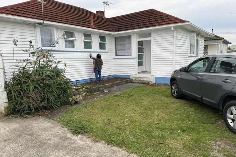 Photo of property in 53 Winchester Street, Levin, 5510