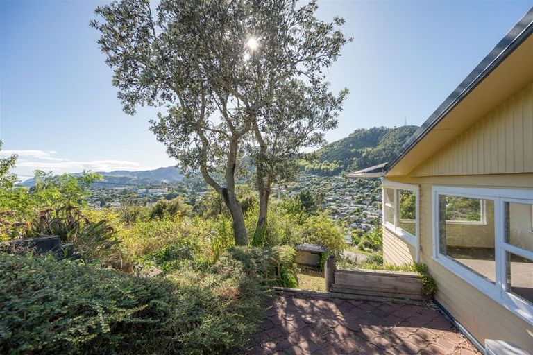 Photo of property in 16 Thompson Terrace, Toi Toi, Nelson, 7010