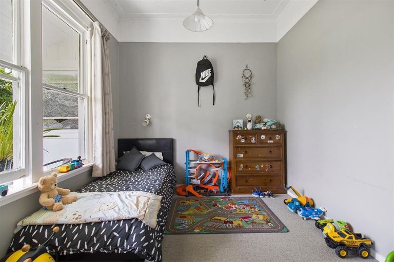 Photo of property in 10 Dobson Street, Waimate, 7924