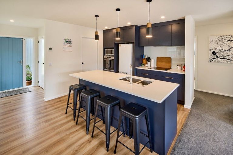 Photo of property in 28 Cynisca Crescent, Wallaceville, Upper Hutt, 5018