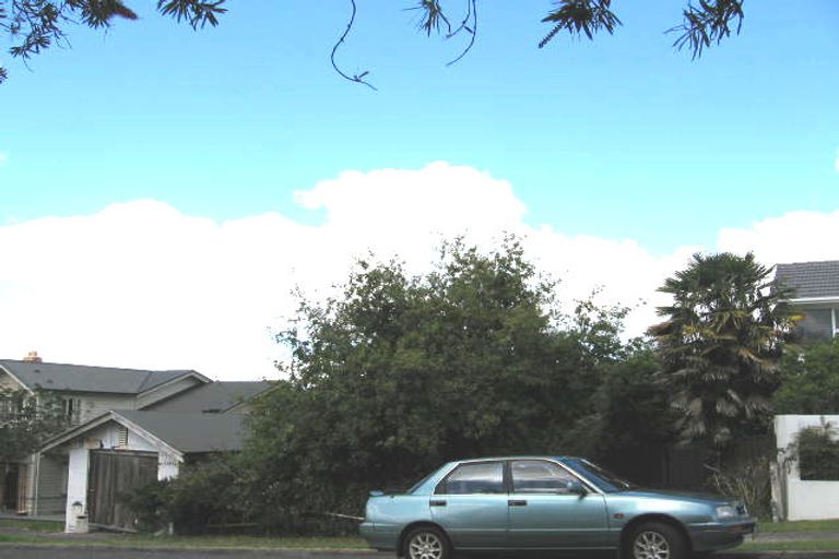 Photo of property in 3/3 Prospect Terrace, Milford, Auckland, 0620