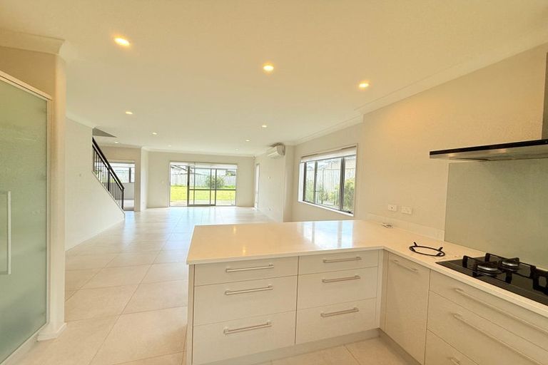 Photo of property in 6 Appaloosa Street, Karaka, Papakura, 2113