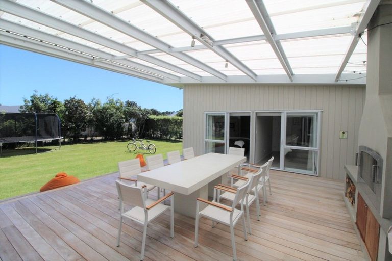 Photo of property in 134 Harbour Drive, Matarangi, Whitianga, 3592