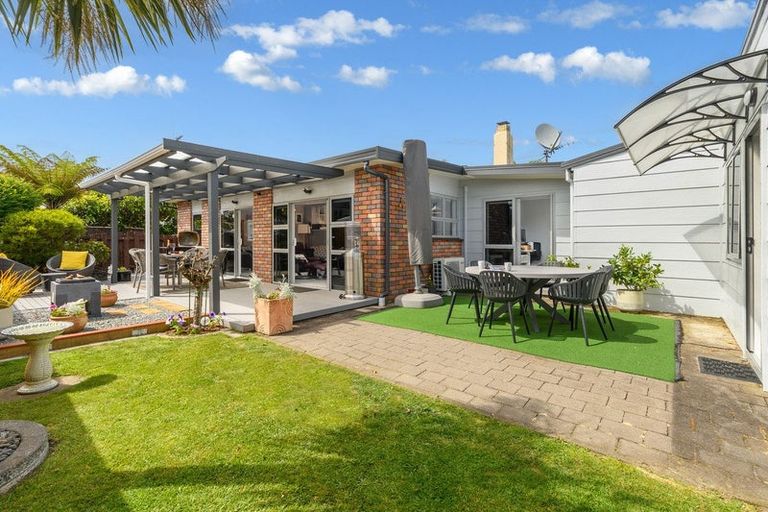 Photo of property in 69 Ngatai Road, Otumoetai, Tauranga, 3110