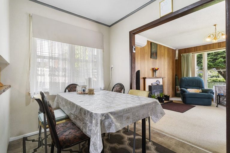 Photo of property in 2a Brandon Road, Glen Eden, Auckland, 0602